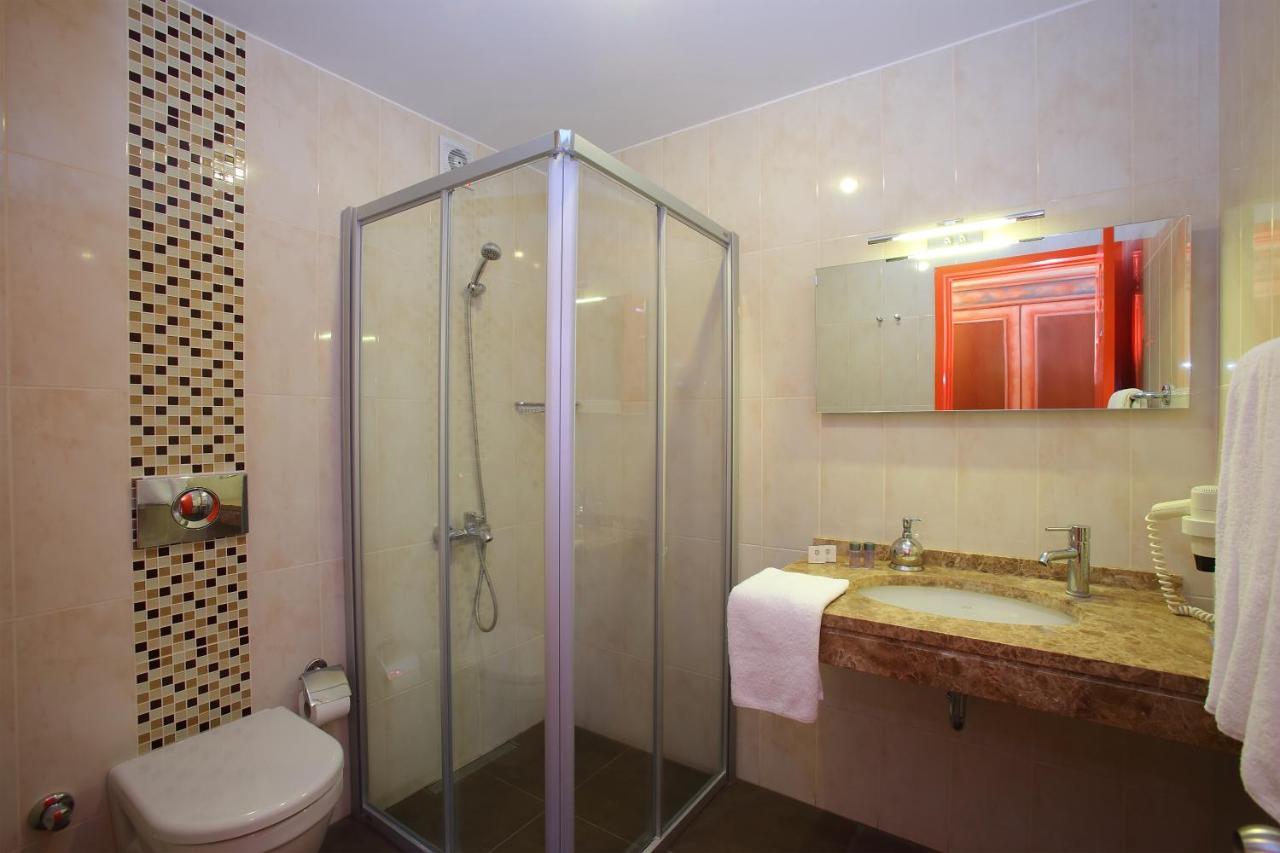 Catamaran Hotel Gundogan  Extérieur photo