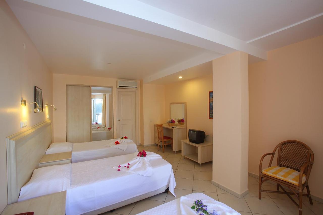 Catamaran Hotel Gundogan  Extérieur photo